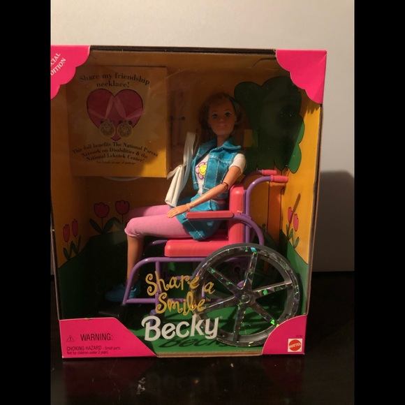 🔥Barbie Share a Smile Becky 1998🔥 - Picture 1 of 3